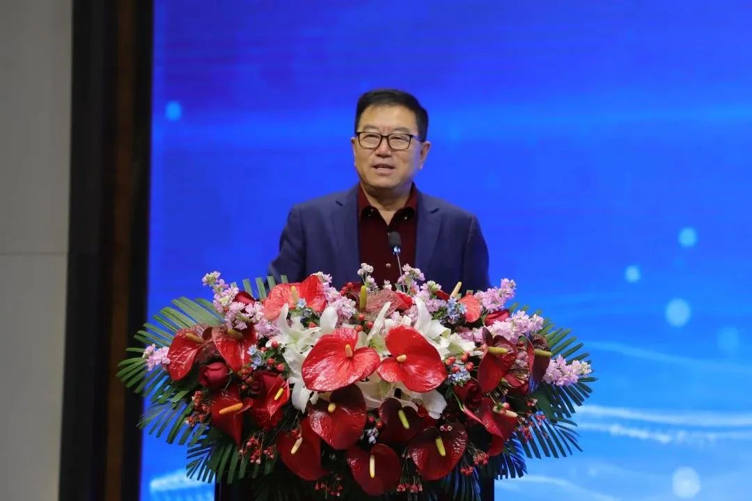 融合聚變，創新突破丨智慧產業集團2022年度總結暨表彰大會順利召開