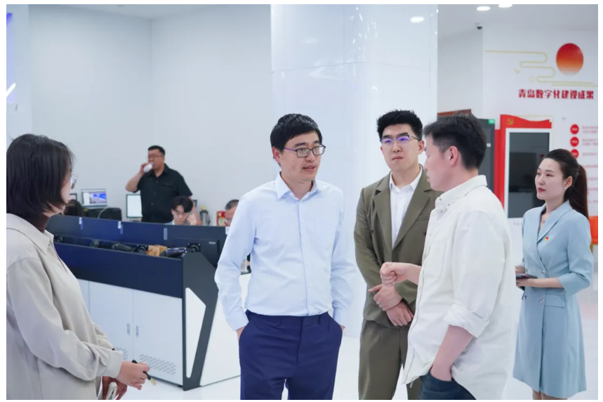 智匯青島·云啟未來丨大模型場景創新開放日活動順利舉辦，文達通股份作分享演講